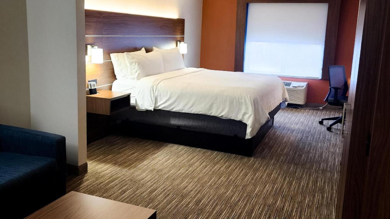Holiday Inn Express Hotel & Suites Chicago South Lansing By Ihg Екстериор снимка