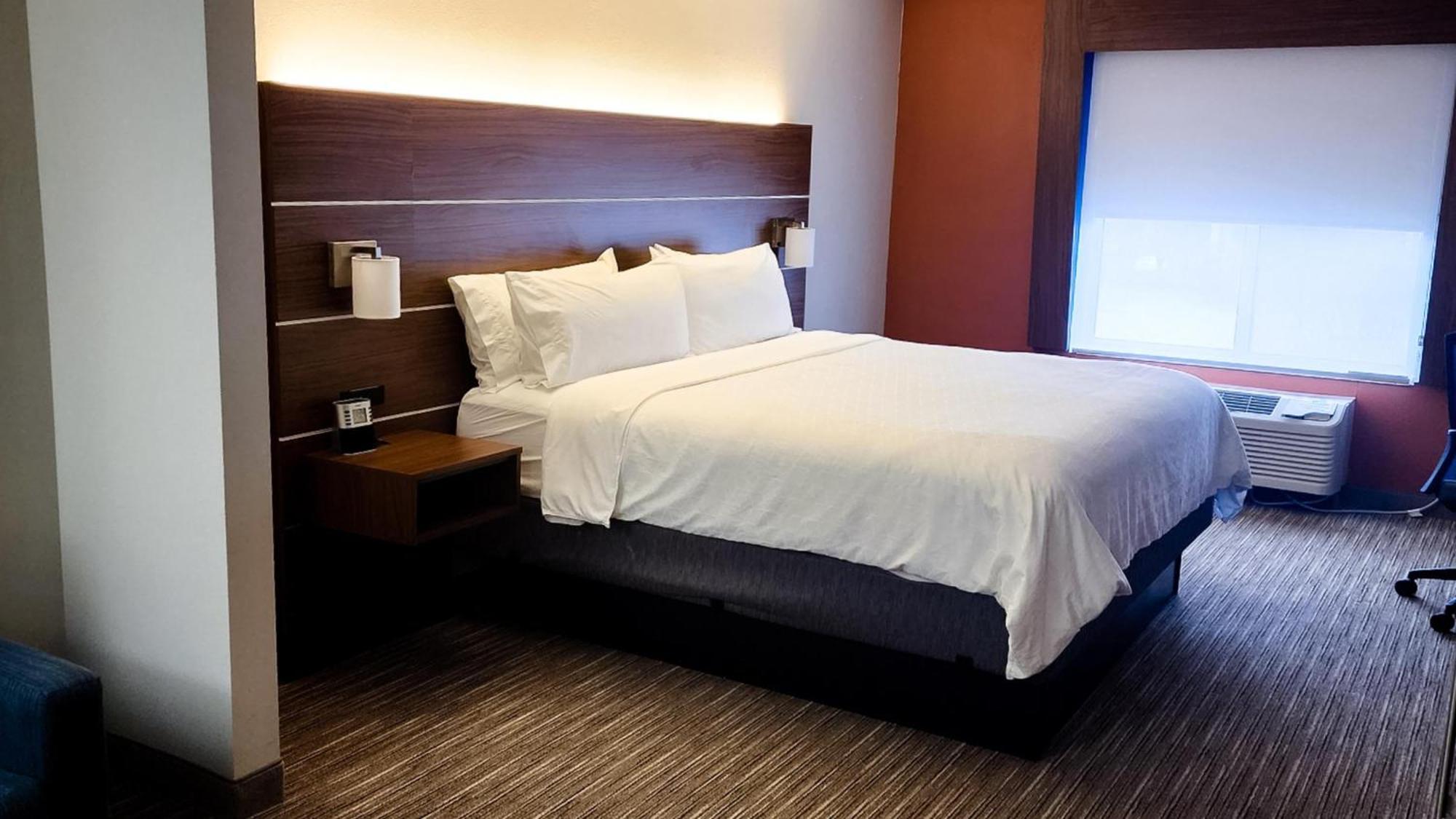 Holiday Inn Express Hotel & Suites Chicago South Lansing By Ihg Екстериор снимка