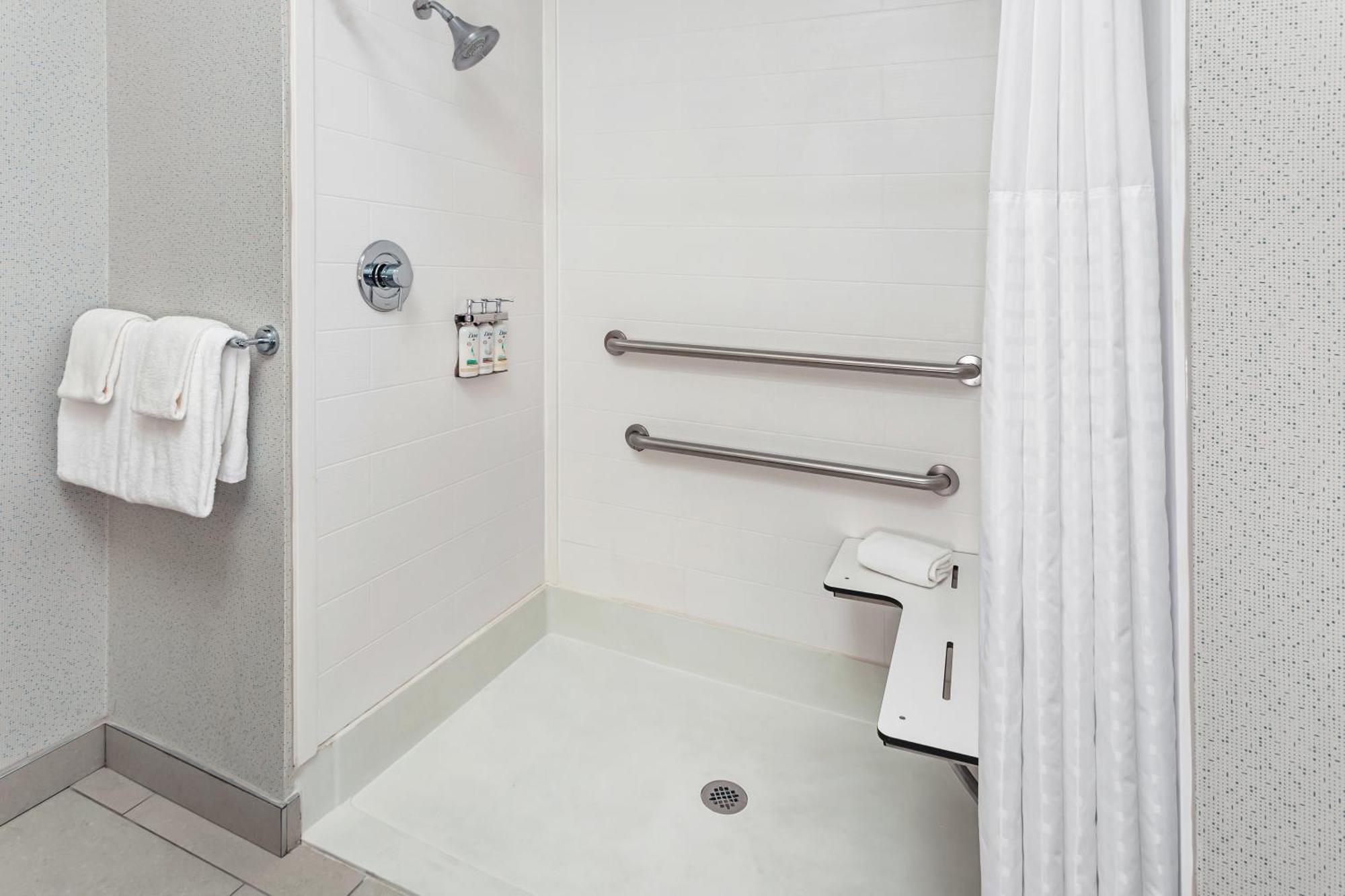 Holiday Inn Express Hotel & Suites Chicago South Lansing By Ihg Екстериор снимка